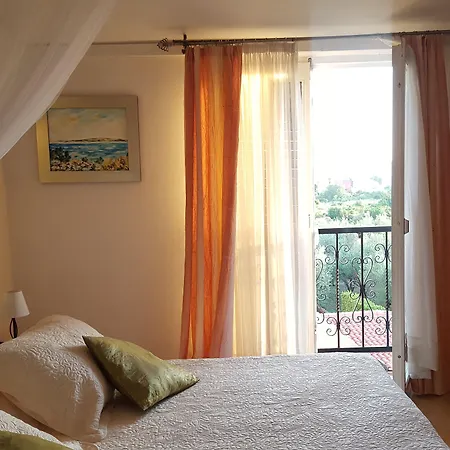 Affittacamere Art Ines Zara