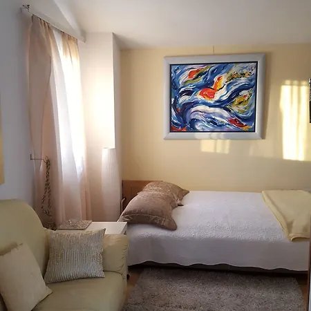 Πανσιόν Art Ines 3*