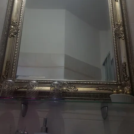 Art Ines Πανσιόν