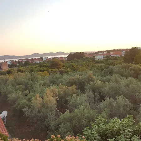 Πανσιόν Art Ines 3*